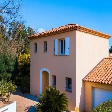 House 4 Chambres Piscine Proche Plage De 펜션